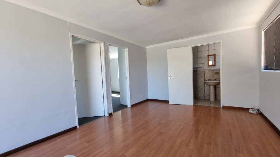 6 Bedroom Property for Sale in Lochnerhof Western Cape
